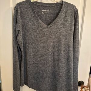 Reebok long sleeve grey casual shirt. Size XL. Machine washable. Easy care